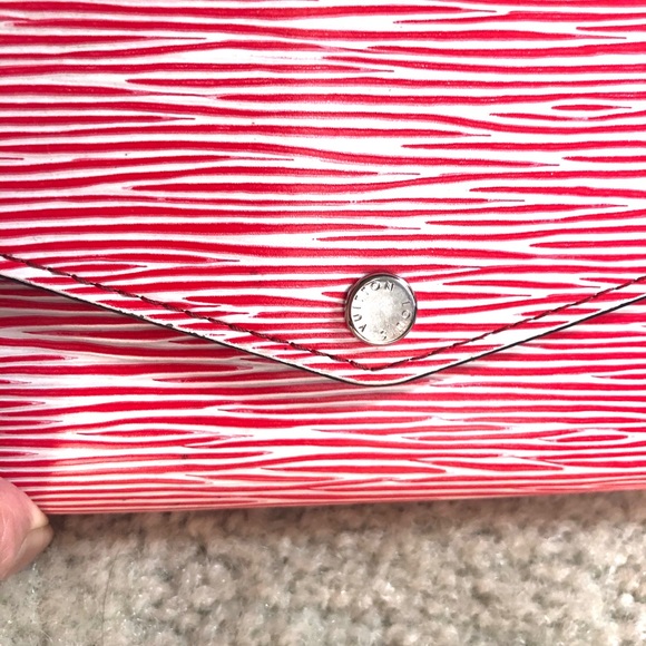 🎄RARE Color ,Temporary Sale Price 🎄 ♥️Authentic Louis Vuitton Wallet. - Picture 11 of 14